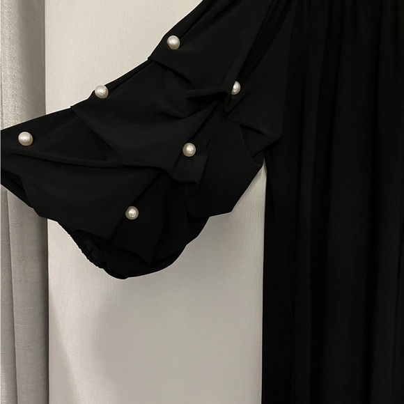 Off the shoulder little black dress - Picture 2 of 3